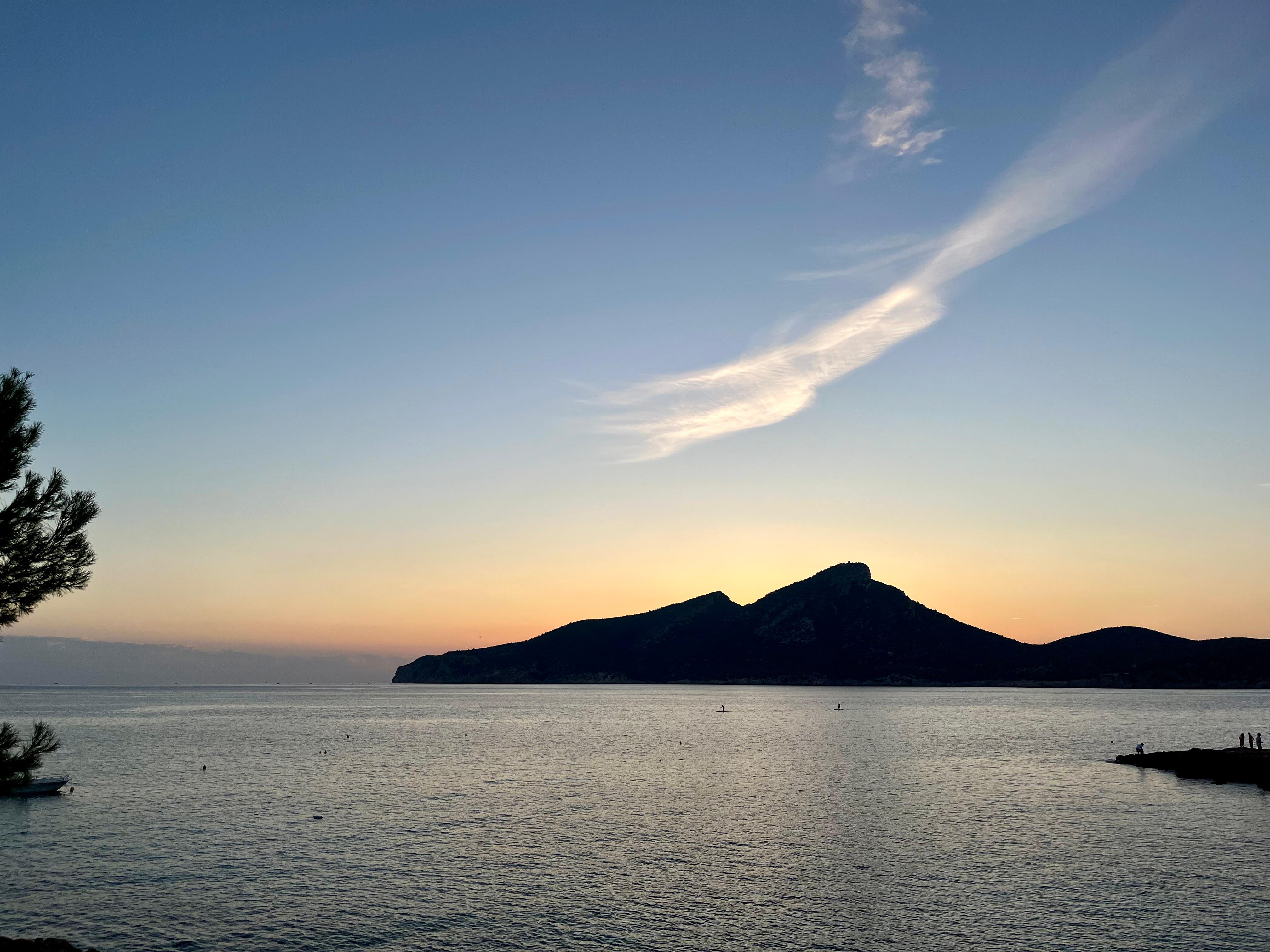 Costa de Mallorca al amanecer